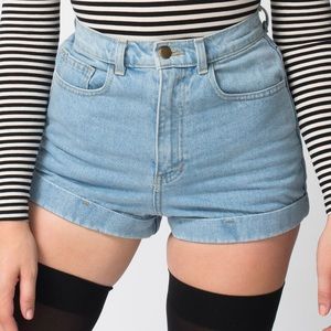 ❤️ AA high waisted cuff shorts